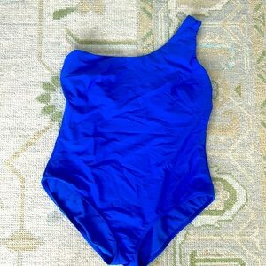 DREAMSCULPT™ ONE SHOULDER SUIT